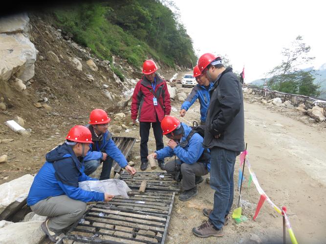 余正良副院長赴西藏樟木口岸檢查地質災害防治工程一期勘查設計項目
